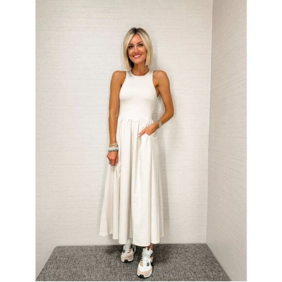 Zella racerback cutout midi - Picture 2 of 4